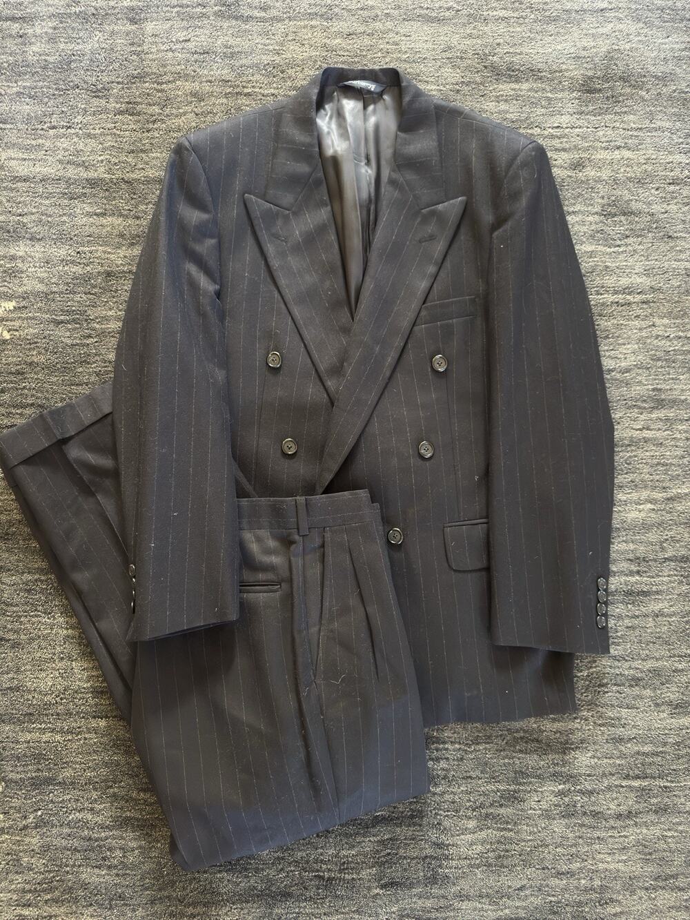 Burberry 80’s Vintage DB Peak Lapel Pin Stripe Wool Navy Suit Size 40 R